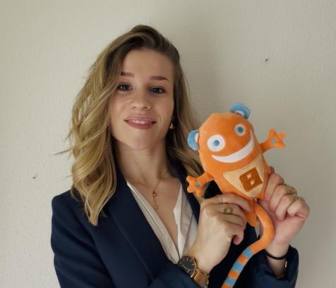 Léa Colomès devient la plus jeune franchisée Babychou Services de France. (Photo Babychou Services)