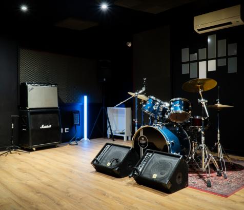 Les Studios Rimshot sont accessibles en continu grâce à un système de réservation et d’accès automatisé, permettant aux musiciens de répéter à toute heure. (Photo Studio Rimshot)