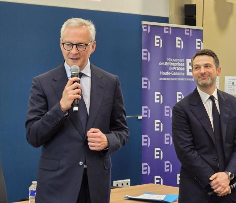 Bruno Le Maire, ancien ministre de l’Économie, des Finances et de la Souveraineté industrielle, énergétique et numérique, et de Fabrice Le Saché, président fondateur d’Aera Group, vice-président du Medef en charge de l’Europe et porte-parole du mouvement patronal. (Photo Dorian Alinaghi)