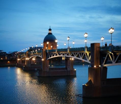 En 2025, Toulouse dépasse pour la première fois l’objectif des 5 millions de nuitées. Le tourisme d’affaires consolide son poids économique. L’international progresse. La R&D représente 73 % des nouvelles implantations. (Photo Pixabay)