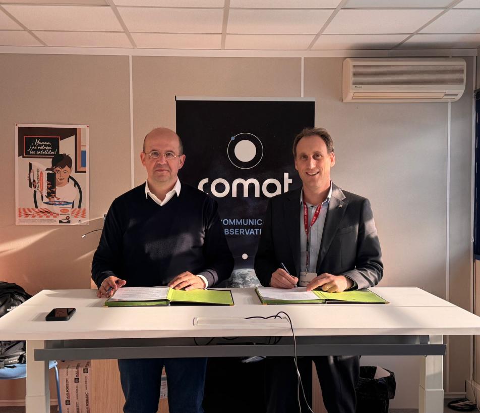 Ludovic Daudois, CEO de COMAT et Julien Chouillou, CEO de Satlantis France. (Photo COMAT)